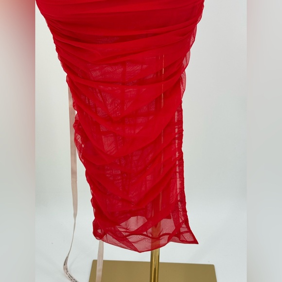 House Of CB Fornarina Red Ruched Bodycon Organza
Mesh Midi Dress with Side Slit - Picture 10 of 16